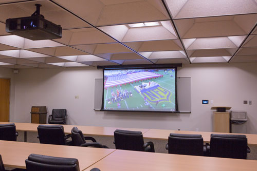 Conference room projector screen and AV System | Marshall Industries